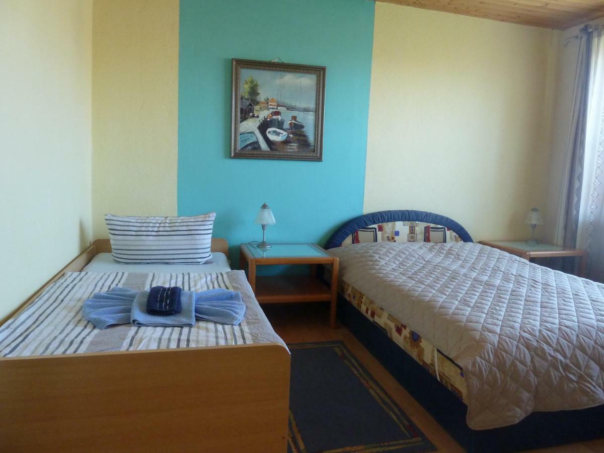 Barthel'S Hof Apartment Middelhagen Ngoại thất bức ảnh